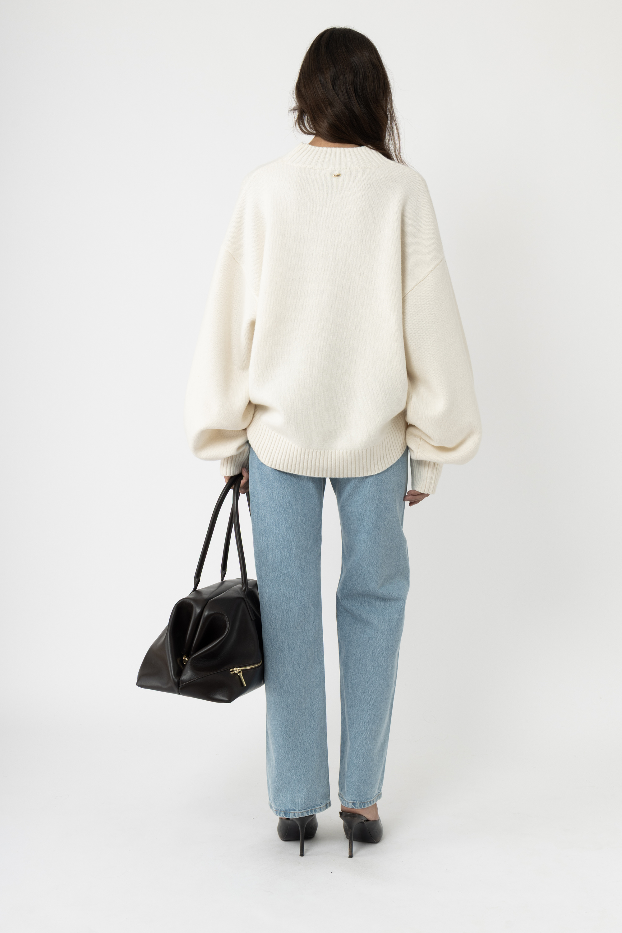 Knitted Sweater - Arakii