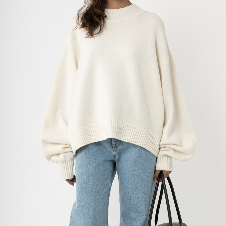 Knitted Sweater - Arakii