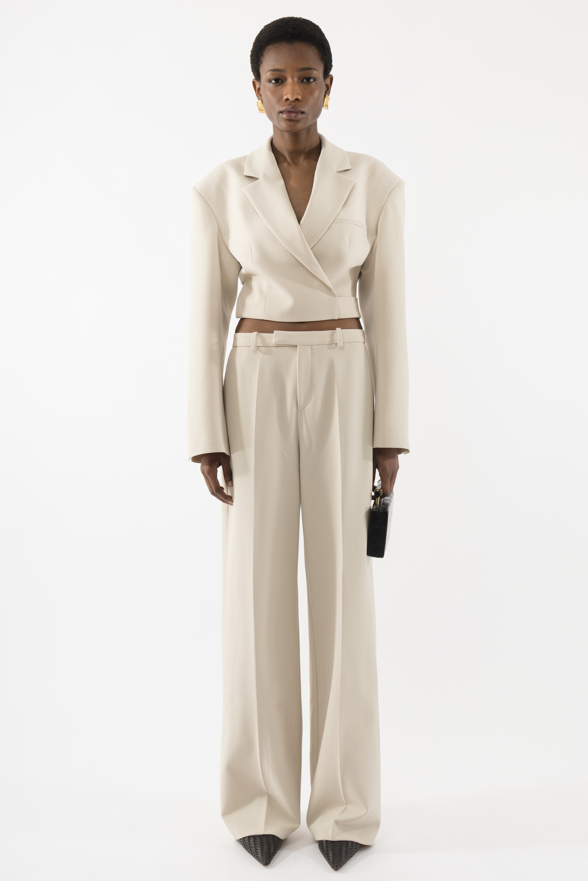 soraページ 185_bf5d8a91ea-prefall-ecom-