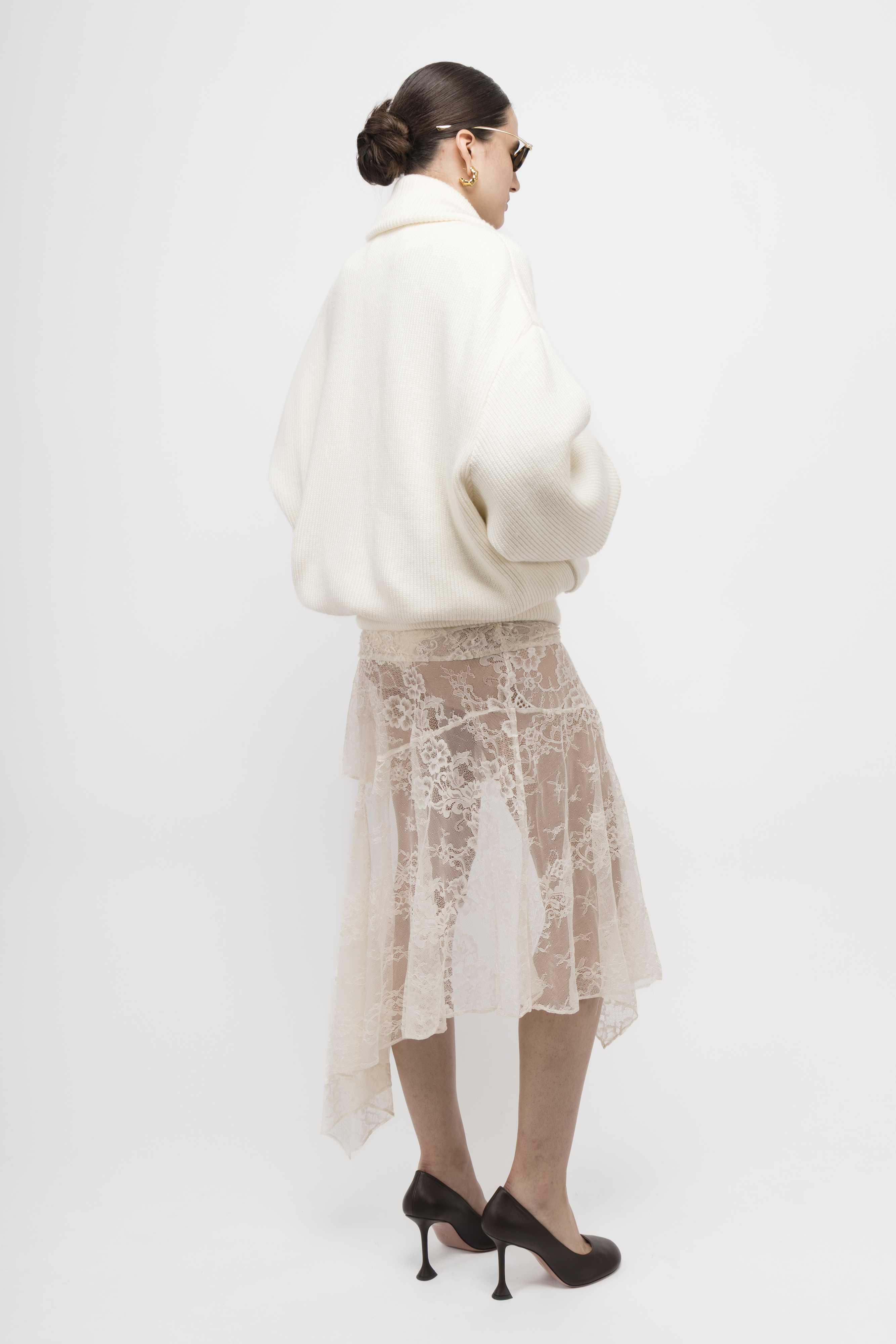 Asymmetrical Lace Skirt - Arakii