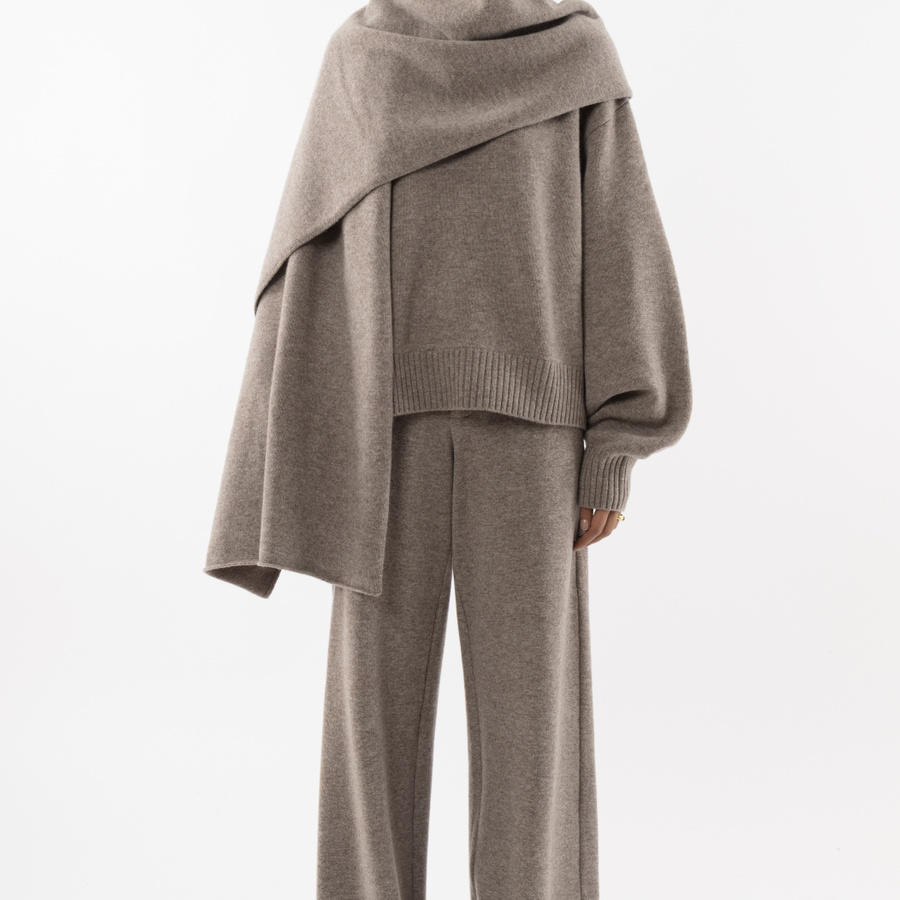 Knitted Scarf - Arakii