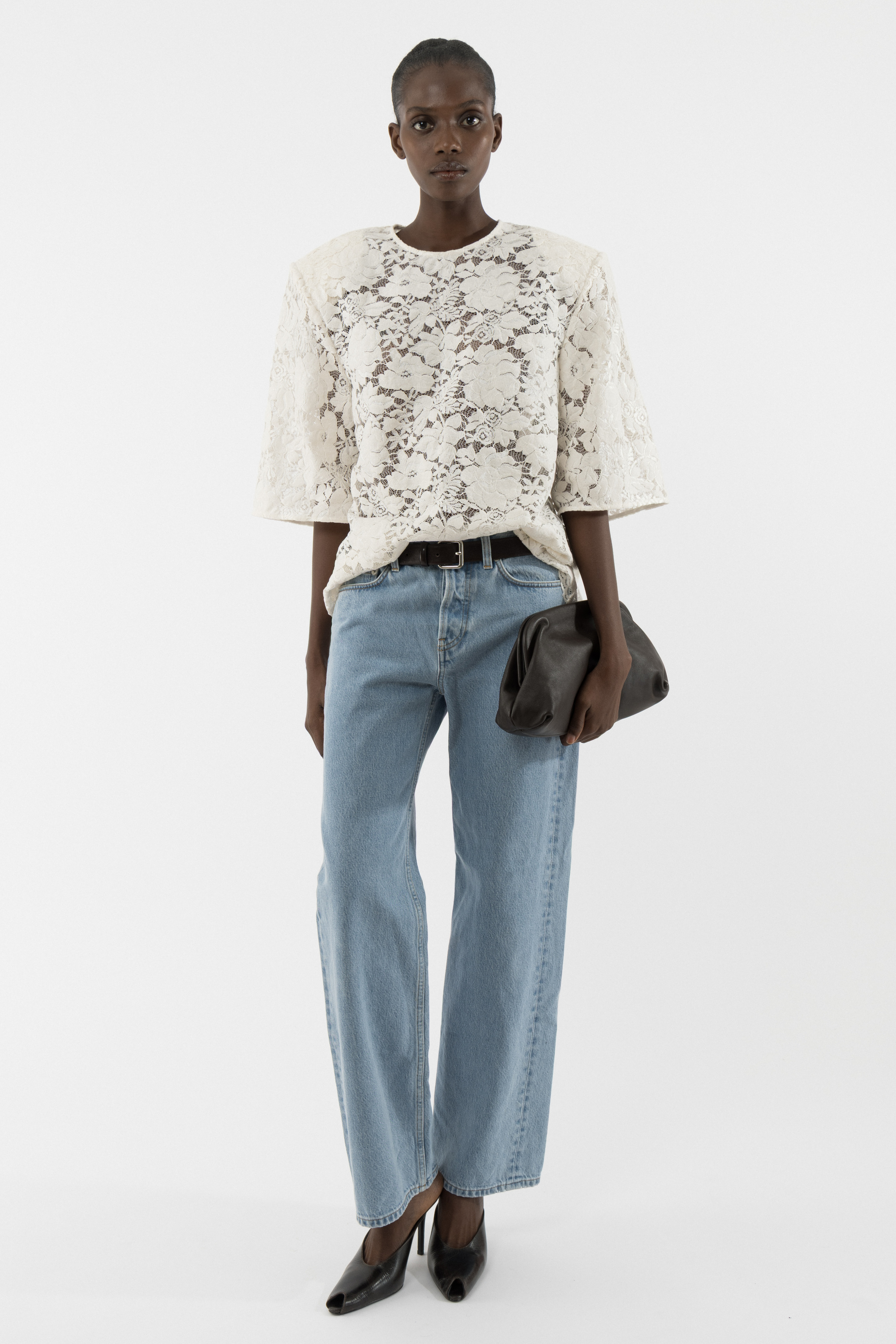 Velvet Lace T-shirt - Arakii