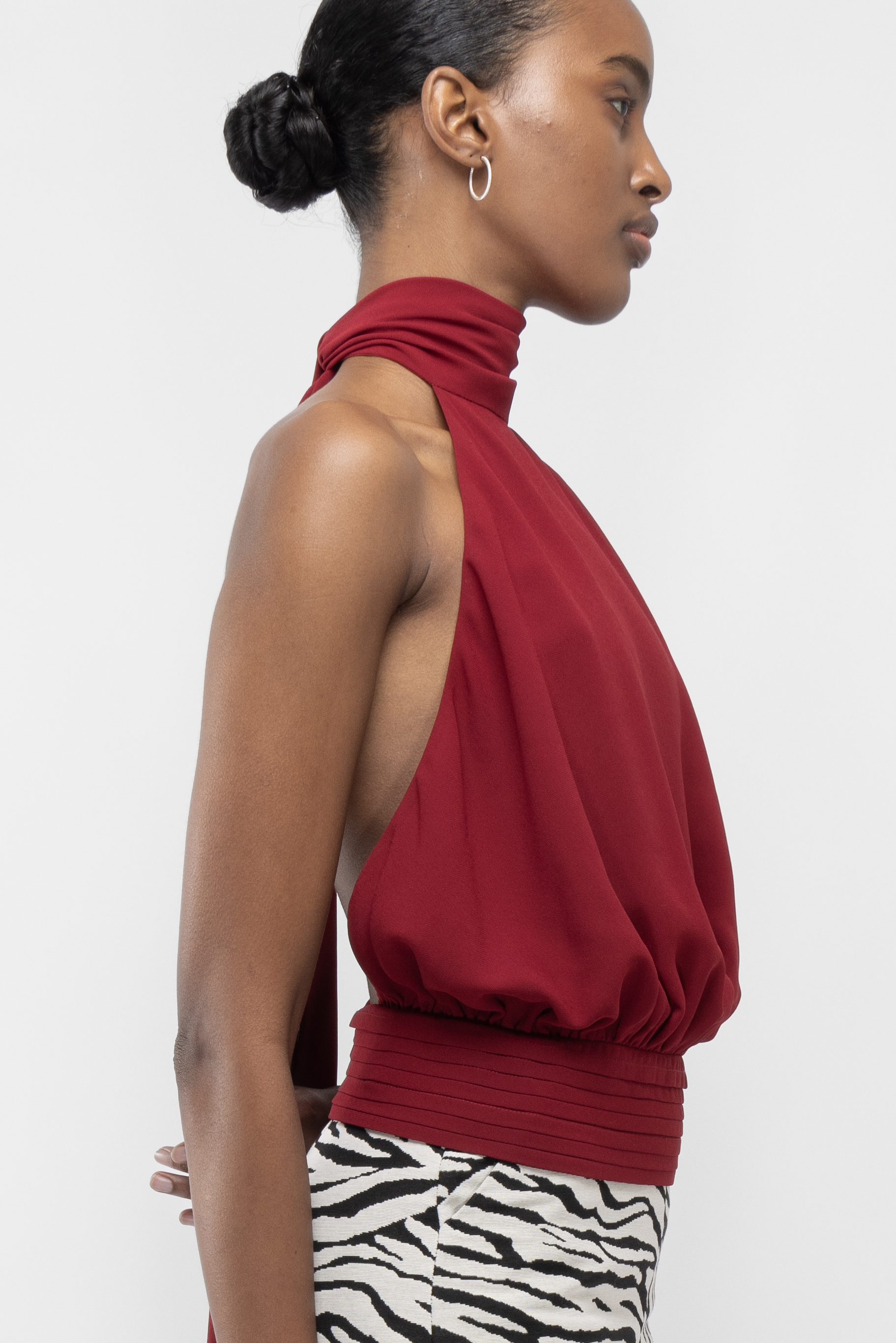 Arakii Deep Back Halter Top In Burgundy