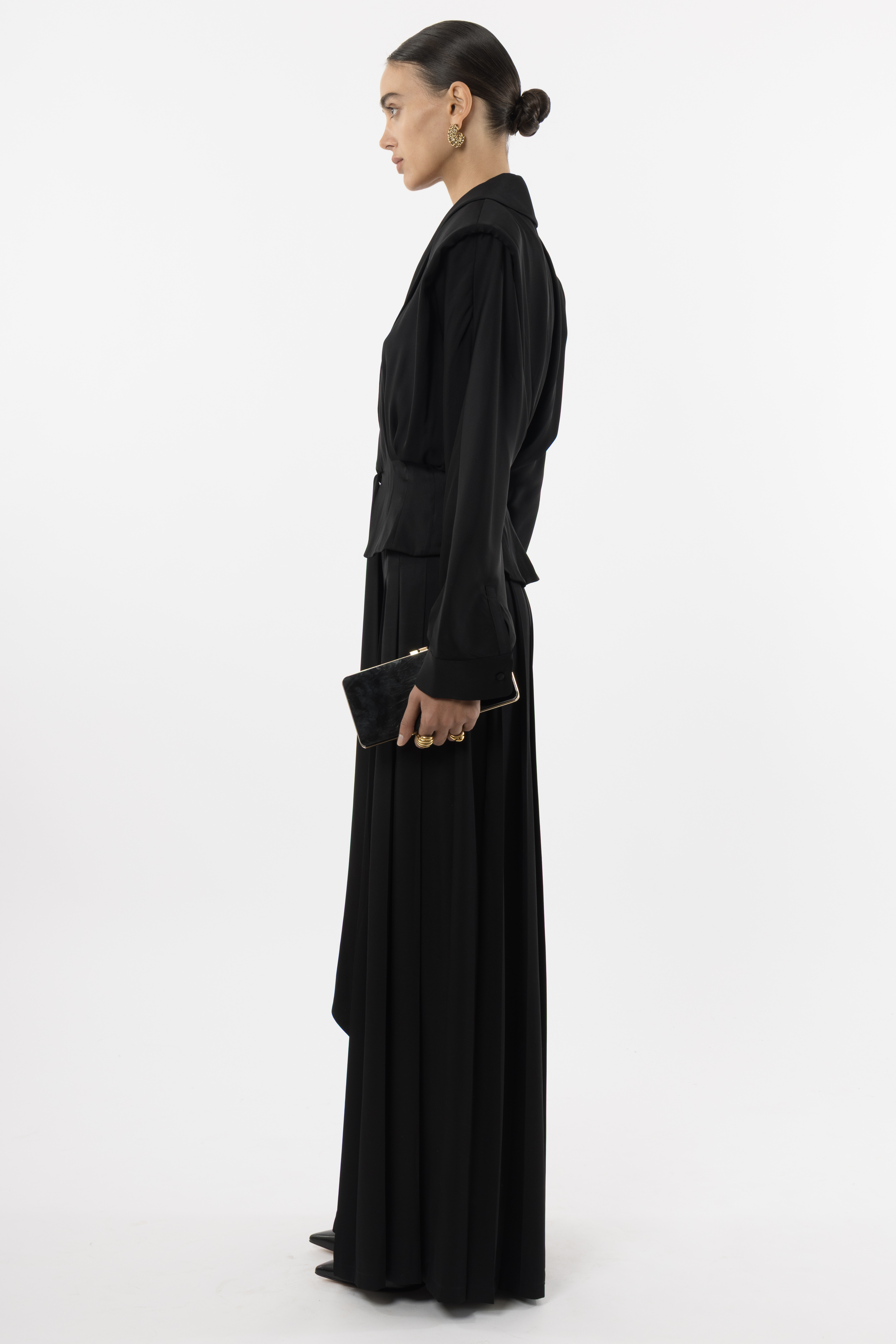 Arakii Pleated Silk Pants In Black