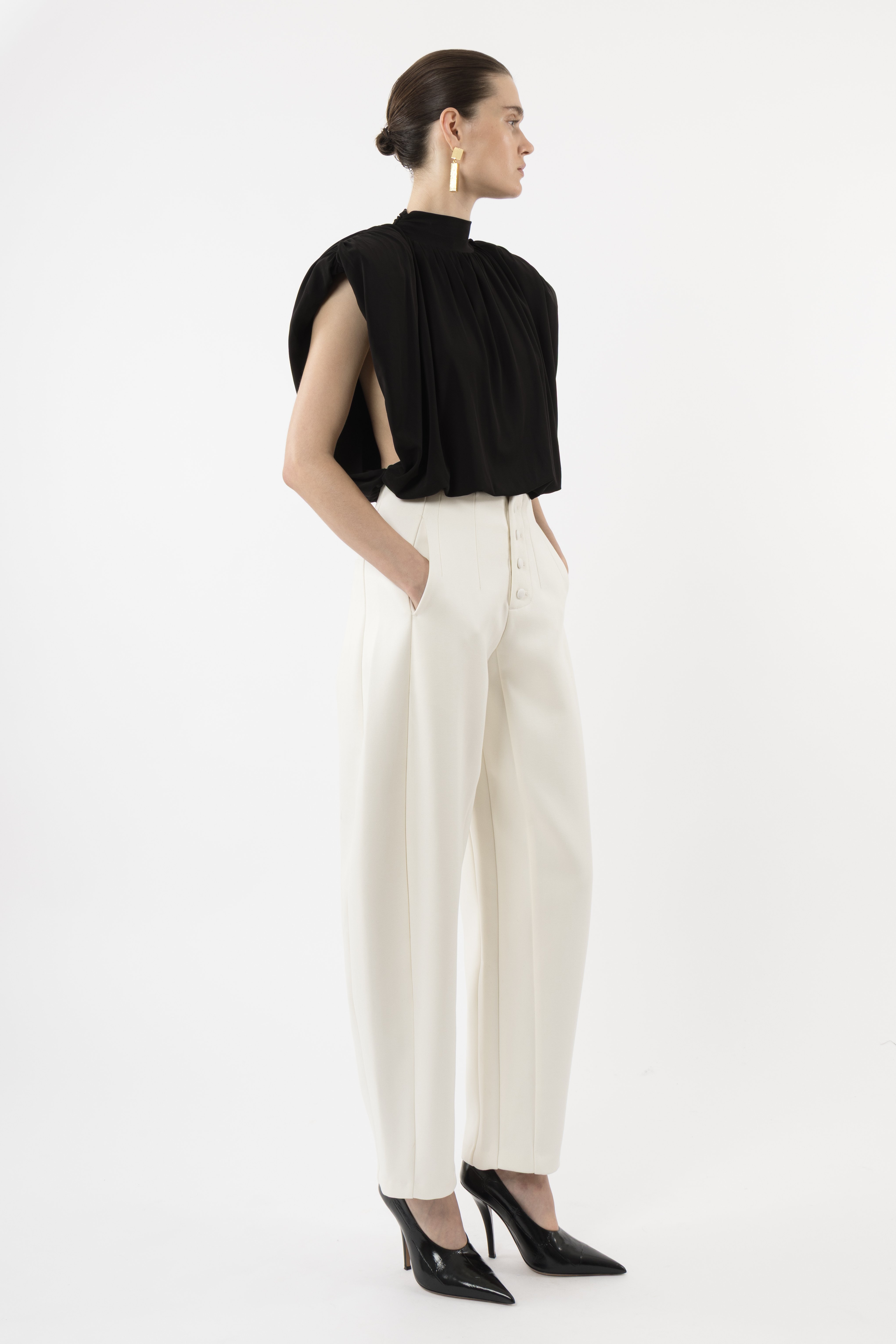Arakii Barrel Suit Pants In White