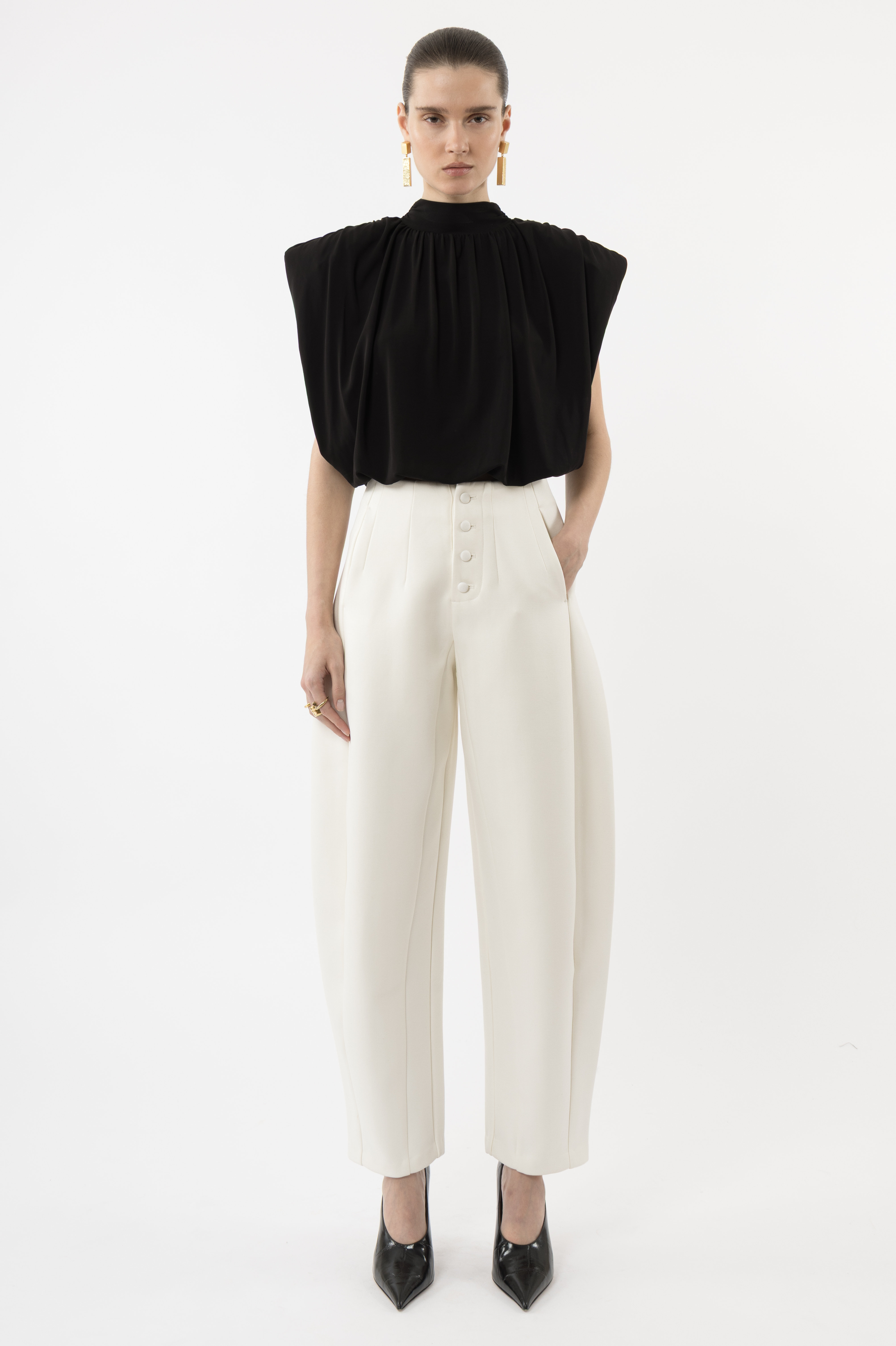 Arakii Barrel Suit Pants In White